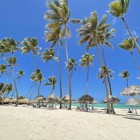 Bavaro Beach Condo-Hotel Wifi Bbq Parking